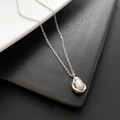 Collana francese minimalista con ciondolo in argento irregolare e perla d'acqua dolce - Argento