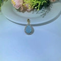 Pendentif goutte d'eau avec pierre bleu clair et plaqué or de style halo - Pendentif Seul (Sans Chaîne) / Goutte d'eau Bleu Glace