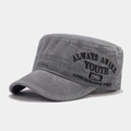 Dettaglio del berretto militare in cotone lavato grigio con scritte ricamate stile street - Regolabile / Grigio