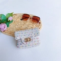 Mini bolso bandolera de tweed blanco con tejido colorido y gafas de sol ámbar - Blanco