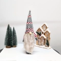 Gnome de Noël en tricot avec longue barbe blanche et motif de flocon de neige festif - Gnome Tricoté Avec Mains (Style C)