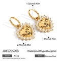 Dettaglio delle dimensioni degli orecchini a cuore in acciaio 18K con incisione LOVE - Stile Pendente Lettera Cuore (JDE0205008)