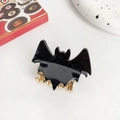 Halloween bat hair claw clip in black acrylic with gold glitter and metal base - 5.2cm / Black