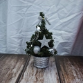 Mini albero di Natale artificiale in vaso argento con stelle e palline su legno - 20cm / Argento