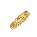 Detailed macro view of the gold-plated stainless steel presidential link bracelet chain - 10mm Width / Gold