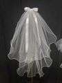 Double-layered white bridal veil with satin bow decoration and stylish curled edges - 2 Layers 40-60cm / Off White without Pearls