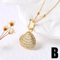 Collar con colgante de concha chapado en oro con circonitas y cadena de cuentas estilo B - Concha de Circonita Completa