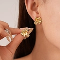 Vintage goldene Blumen Ohrstecker mit weißen Edelsteinen und Harz für Damen - Goldene Blumen-Tränen-Ohrstecker (1#)