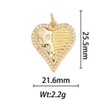 Vue macro du pendentif coeur doré mesurant 21,6x25,5mm et pesant 2,2g environ - Pendentif Cœur Doré Texture Unique avec Zirconia (DZ-186)