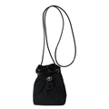 Minimalistische schwarze Bucket Bag mit Kordelzug und schmalem Schultergurt aus Segeltuch - Schwarz