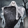 Halloween Hängegeist Deko mit Totenkopf und schwarzer Gaze für schaurige Geisterhäuser - 47*100 Katzenauge hängender Geist