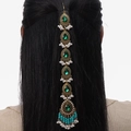 Catena per capelli retrò con gemme verdi e nappe di perle bianche su capelli neri - Verde scuro