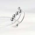 Verstellbarer silberner Fidget-Ring gegen Angst mit fünf beweglichen Perlen auf Band - Horizontale Perlenreihe (AJ010)