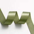 Ruban de satin vert herbe épais pour emballage de cadeaux et bouquets sur blanc - 16mm / Vert olive