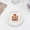 Retro coffee and cream checkered square hair claw clip made of glossy acrylic - Tortoise