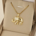 Collar colgante elefante dorado con circonitas y diseño rejilla hueca en cadena - Elefante Dorado Hueco (NE291-2)