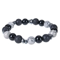 Makro-Detail von Perlenarmband mit schwarzem Achat, Lavastein und grauen Landkartensteinen - Landkartenstein Armband