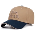 Dettaglio del ricamo 3D New York su cappellino da baseball bicolore kaki e blu navy - Cachi (Corona Cachi Tesa Blu Scuro)