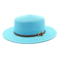 Chapeau de paille canotier turquoise à dessus plat avec ruban en cuir brun et boucle - M (56-58cm) / Bleu lac