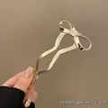 Épingle à cheveux papillon doré avec doubles dents et mesure de 11,5 cm - Style Noeud Lisse (#219) / Environ 11.5CM / Or