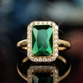 Size 6 / Green Ring