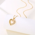 Collana con pendente a cuore in acciaio inossidabile dorato 18K e zirconi per donne - Oro