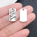 Antik-silberner Motiv-Anhänger-Set mit Gravur find the joy journey für DIY-Schmuck - Antiksilber Buchstabe Kindjoy (8991)