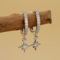 Orecchini a cerchio in argento sterling S925 con ciondolo a stella e micro zirconi - Argento 925 / Oro Bianco