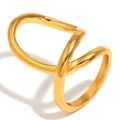 Anello minimalista in acciaio inossidabile placcato oro 18K con design incrociato su bianco - US 6 / Oro
