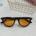 Gafas de sol retro cat-eye negras con lentes naranjas y remaches de corazón plata - Naranja Negro