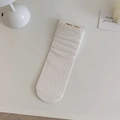 Japanse witte kanten sokken met een delicaat opengewerkt gebreid mesh patroon - Wit hart