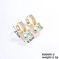 Goldene Creolen mit hellblauem quadratischem Zirkonstein und Pavé-Details für Damen - Gold mit hellblauem Zirkon
