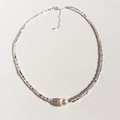 Silberne Halskette mit glänzender weißer Perle und verstellbarer Kette für Damen - Weiße Künstliche Perle