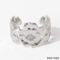 Elegante brazalete de acero inoxidable con diseño floral en capas en acabado plateado - Plata (PAS1058)