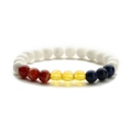 Vista macro de pulsera elástica con cuentas de ojo de tigre, ágata y lapislázuli - Lapislázuli + Ágata Roja + Citrino + Porcelana Blanca