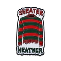 Épingle émaillée pull à rayures rouges et vertes avec texte Sweater Weather pour cinéphiles - Style de pull rayé rouge et vert (QHXZ4157)