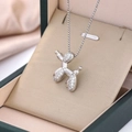 Collier chien ballon argenté élégant avec strass blancs scintillants et chaîne à perles - 9201-argent