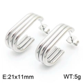 Pendientes de acero plateado con triple capa en forma de U, medida 21x11mm y peso de 5g - 21x11mm / Color Acero (KE111380-KFC)