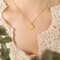 Collana dorata con pendente ovale irregolare e scritta You Are Adorable su catena fine - 40+5cm / Oro