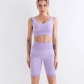 Set yoga senza cuciture lavanda con reggiseno sportivo scollo a U e pantaloncini - S / Viola