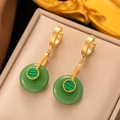 Boucles d'oreilles créoles dorées vintage avec pendentifs cœur plissé vert sur boîte - [G3064] Boucles d'Oreilles Anneau de Paix Vert Dorées