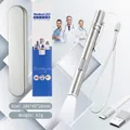 Linterna médica LED recargable con estuche de metal y cable de carga USB-C - Luz Blanca (Caja Minorista Azul)