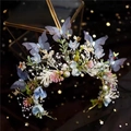Ghirlanda floreale con farfalle viola, perle e stelle dorate in stile fiabesco - Copricapo Farfalla Dinamico-Blu