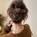 Elegante donkerbruine pluche hartvormige haarklem voor dames, ideaal voor de winter - Eendenbekclip-Zwart-Bruin