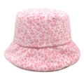 Cappello bucket invernale da donna in ecopelliccia rosa con cuori leopardati - M(56-58cm) / Rosa