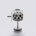 Detail view of crown-shaped stud earring with black zircon and size measurements - Retro Crown Style (S62)