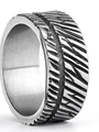 Vintage Viking steel ring with vertical bark texture in retro silver finish - US 7 / Style 3 (Steel Radial Feather Texture)