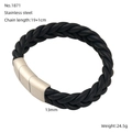 Dettaglio di un bracciale in pelle intrecciata da uomo con chiusura magnetica, 19+1 x 13 mm - Stile Intrecciato Nero (1871)