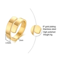 Dettaglio dell'anello in acciaio placcato oro IP con larghezza 4,5mm e finitura lucida - Taglia US 8 / Oro (Aperto Lucido R-472)