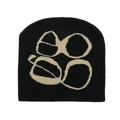 Nahaufnahme der gotischen Jacquard-Strickstruktur und Muster auf schwarzer Beanie - Schwarz